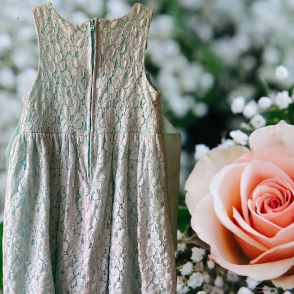 Jessica Ann Floral Lace Dress - Picture 5 of 12